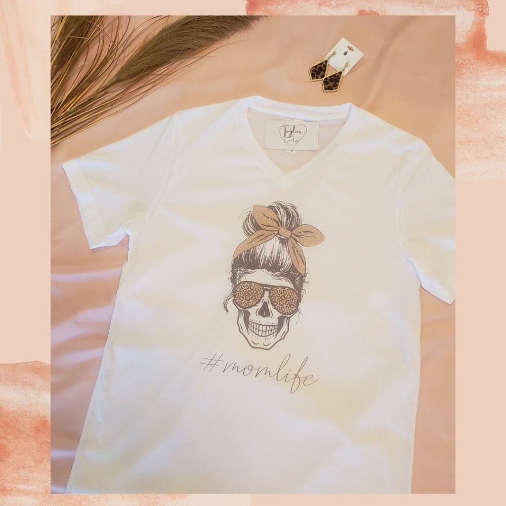 White Short Sleeve Skull Mom Life T-Shirt